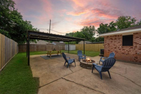 Seabrook Sanctuary Cozy 3BR Home Perfect for Families Privacy & Comfort Galore